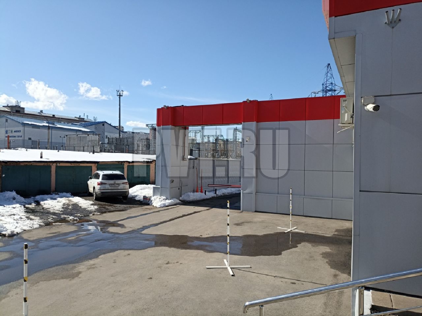 1282478556-6.jpg